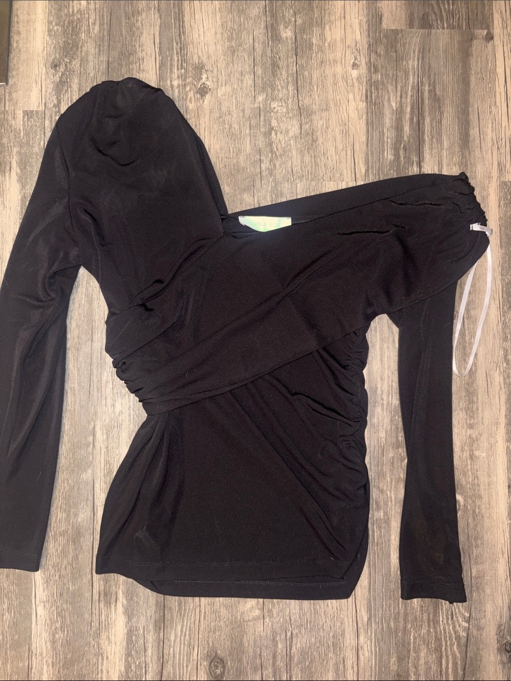 Carla Ruiz - Black One-Shoulder Long-Sleeve Women's Top large
